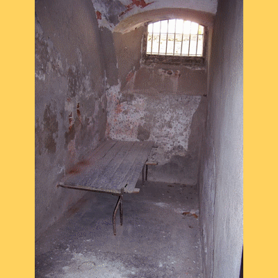La citadelle d AJACCIO <BR> La cellule dans laquelle se suicida le patriote Fred Scamaroni le 19 mars 1943.