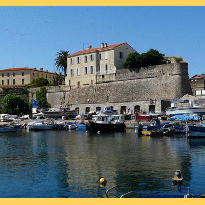 La citadelle d AJACCIO <BR>Vue du port de pêche