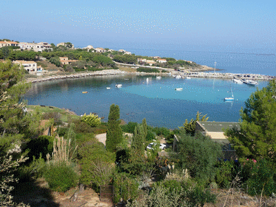 Vue sur la plage depuis la citadelle d ALGAGHJU