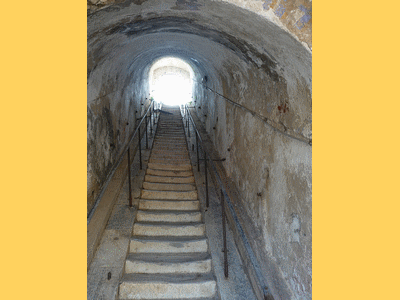 Escalier d accès à la citadelle de Corte