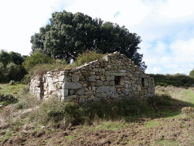 Maison abandonnée du hameau de la Crête au-dessus de Giuncheto