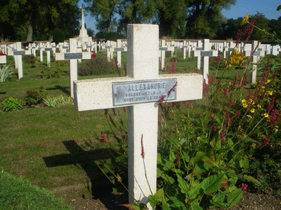 Tombe deALESSANDRI Garbarin  à <a HREF=fotom2l.php?necro=133>  <U>Aix-Noulette ( cimetiÃ¨re franco-anglais)</U> </A> 281