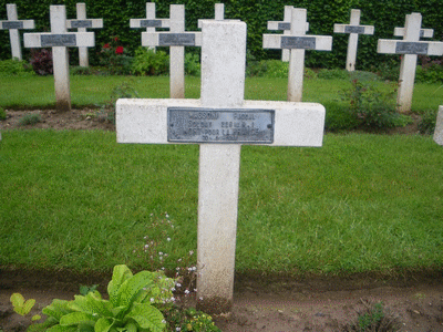 Tombe deMASSONI Pascal à <a HREF=fotom2l.php?necro=599>  <U>Aubigny-en-Artois (Carré Milit communal miltary extension) </U> </A> 3-179