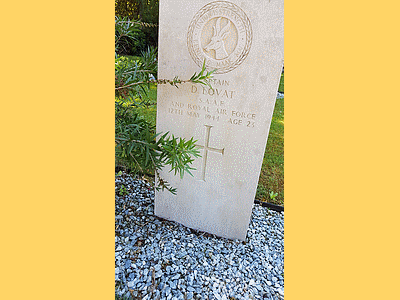 Tombe deLOVAT D. à <a HREF=fotom2l.php?necro=342>  <U></U> </A> 
