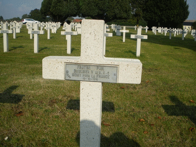 Tombe deFRATINI Paul  à <a HREF=fotom2l.php?necro=68>  <U>Dompierre-Becquincourt (Nécropole nationale) </U> </A> 887