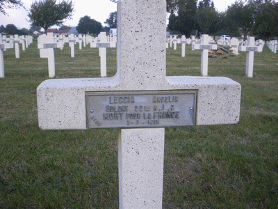 Tombe deLECCIA Angelin à <a HREF=fotom2l.php?necro=68>  <U>Dompierre-Becquincourt (Nécropole nationale) </U> </A> 2196