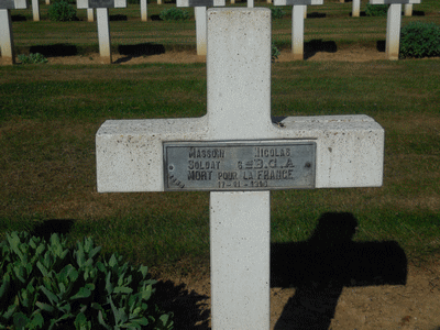 Tombe deMASSONI Nicolas à <a HREF=fotom2l.php?necro=61>  <U>Rancourt (Necropole Nationale) </U> </A> 2436