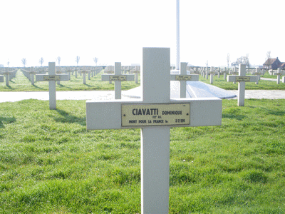 Tombe deCIAVATTI Dominique à <a HREF=fotom2l.php?necro=83>  <U>YPRES (Cimetière National Français 