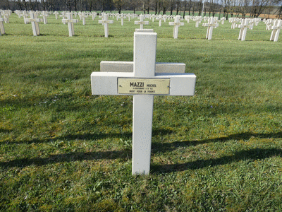 Tombe deMAZZI Michel  à <a HREF=fotom2l.php?necro=202>  <U>Esnes-en-Argonne (Nécropole nationale) </U> </A> 1437