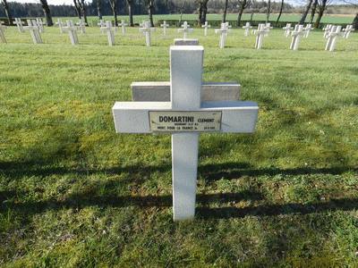 Tombe deDOMARTINI Clément à <a HREF=fotom2l.php?necro=202>  <U>Esnes-en-Argonne (Nécropole nationale) </U> </A> 3016