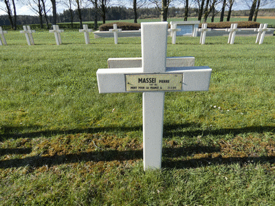 Tombe deMASSEI Pierre à <a HREF=fotom2l.php?necro=202>  <U>Esnes-en-Argonne (Nécropole nationale) </U> </A> 3036