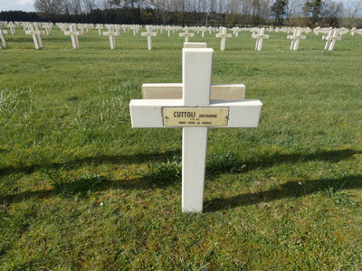 Tombe deCUTTOLI Archange  à <a HREF=fotom2l.php?necro=202>  <U>Esnes-en-Argonne (Nécropole nationale) </U> </A> 646