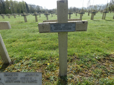 Tombe deGRISETTI Augustin  à <a HREF=fotom2l.php?necro=211>  <U>Saint-Thomas-en-Argonne (NÃ©cropole nationale)</U> </A> 227