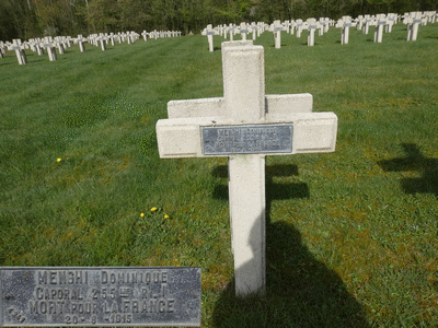 Tombe deMENGHI Dominique  à <a HREF=fotom2l.php?necro=211>  <U>Saint-Thomas-en-Argonne (Nécropole nationale) </U> </A> 4241