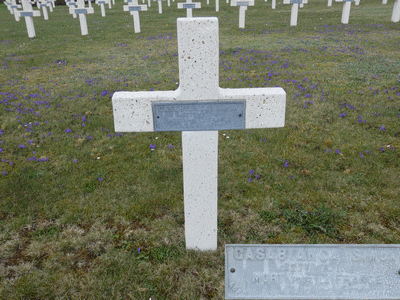 Tombe deCASABIANCA Simon Jean à <a HREF=fotom2l.php?necro=252>  <U>Bras-sur-Meuse (Nécropole militaire) </U> </A> 907