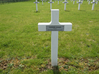 Tombe dePARDINI Joseph à <a HREF=fotom2l.php?necro=281>  <U>Lacroix-sur-Meuse (Nécropole Nationale) </U> </A> 893 C