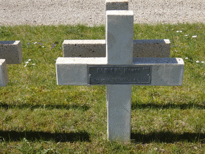 Tombe deCANIONI Nonce à <a HREF=fotom2l.php?necro=282>  <U>Verdun ( Nécropole nationale Faubourg Pavé) </U> </A> Carré 14/18. Tombe 2467