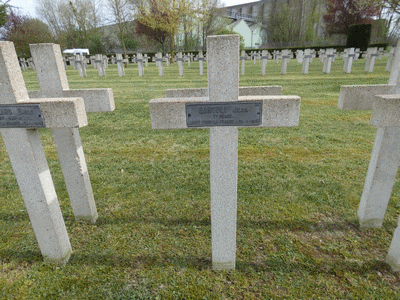 Tombe deBARTOLI Jean Jacques à <a HREF=fotom2l.php?necro=288>  <U>Revigny-sur-Ornain (Nécropole nationale) </U> </A> 611