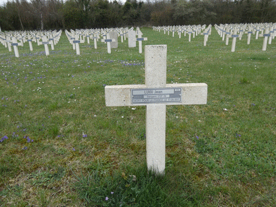 Tombe deLUIGI Jean à <a HREF=fotom2l.php?necro=289>  <U>Verdun ( Nécropole nationale 