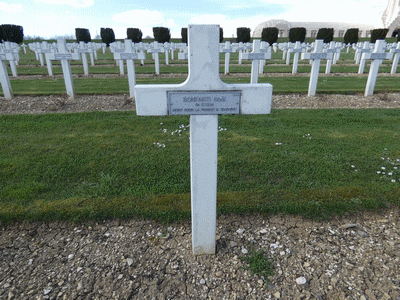 Tombe deBONFANTI Noël à <a HREF=fotom2l.php?necro=6>  <U>Fleury-devant-Douaumont (Nécropole nationale Douaumont) </U> </A> 3042