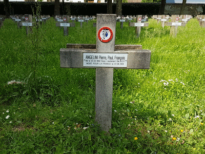 Tombe deANGELINI Pierre Paul  à <a HREF=fotom2l.php?necro=383>  <U>Ivry-sur-Seine (CarrÃ©s Militaires du CimetiÃ¨re)</U> </A> Carr&eacute; 42 rang 32 Tombe 44