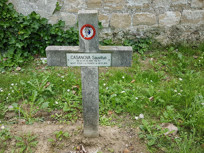 Tombe deCASANOVA Sanvitus à <a HREF=fotom2l.php?necro=383>  <U>Ivry-sur-Seine (CarrÃ©s Militaires du CimetiÃ¨re)</U> </A> Carr&eacute; 46  Rang 3  Tombe 118