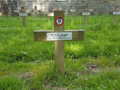 Tombe deNICOLAI Jacques à <a HREF=fotom2l.php?necro=383>  <U>Ivry-sur-Seine (CarrÃ©s Militaires du CimetiÃ¨re)</U> </A> Tombe 39-02-70 