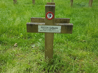 Tombe deROCCHI Guillaume  à <a HREF=fotom2l.php?necro=383>  <U>Ivry-sur-Seine (CarrÃ©s Militaires du CimetiÃ¨re)</U> </A> Carr&eacute; 42 rang 41 Tombe 51