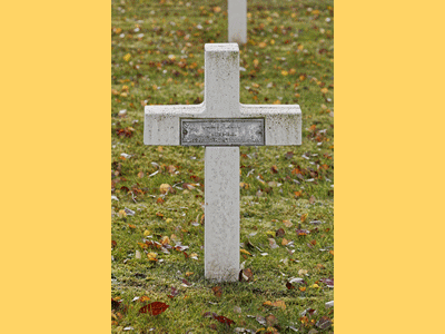 Tombe deLAMI Louis à <a HREF=fotom2l.php?necro=213>  <U>Badonviller (Nécropole nationale) </U> </A> 150