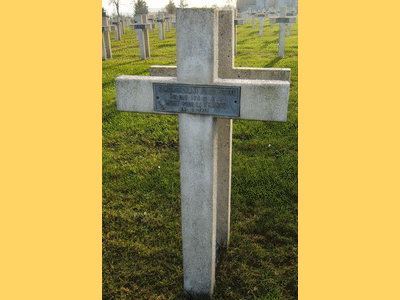 Tombe deSIMONGIOVANI Jules Pierre à <a HREF=fotom2l.php?necro=216>  <U>Sarrebourg (Nécropole Nationale des prisonniers de guerre Français) </U> </A> 7588