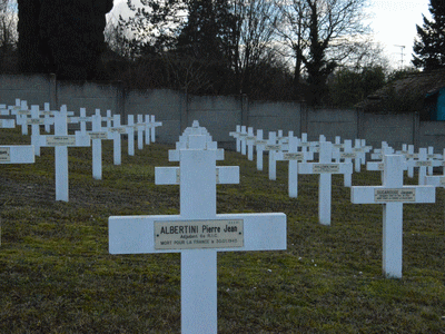 Tombe deALBERTINI Pierre Jean à <a HREF=fotom2l.php?necro=374>  <U>Mulhouse(NÃ©cropole Nationale "Les Vallons, Tiefengraben")</U> </A> Carr&eacute; A. rang 2. tombe 37