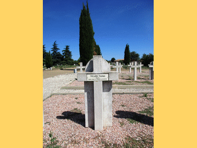 Tombe deTROJANI Thomas à <a HREF=fotom2l.php?necro=394>  <U>Nimes (Carré mixte 10D du cimetière Pont-de-Justice) </U> </A> Rang I1 Tombe 02