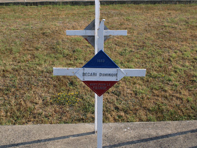 Tombe deDECORI Dominique à <a HREF=fotom2l.php?necro=415>  <U>BITOLA (CimetiÃ¨re militaire franÃ§ais)</U> </A> 1868