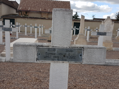 Tombe deILLIG Henri Charles Vincent à <a HREF=fotom2l.php?necro=491>  <U>Sens(Carré militaire du cimetière communal) </U> </A> 168