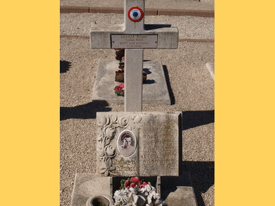 Tombe deLECCIA Roger à <a HREF=fotom2l.php?necro=450>  <U></U> </A> 