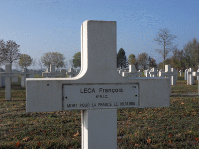 Tombe deLECA François à <a HREF=fotom2l.php?necro=27>  <U>Suippes(La Ferme de ) </U> </A> 14/18 â€“ 719