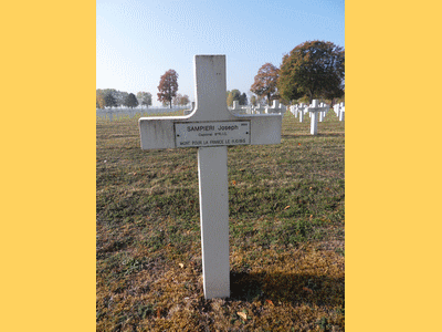 Tombe deSAMPIERI Joseph RenéÂ  à <a HREF=fotom2l.php?necro=27>  <U>Suippes(La Ferme de ) </U> </A> 14/18 â€“ 3553
