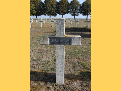 Tombe deCORSINI Alexandre à <a HREF=fotom2l.php?necro=28>  <U>Suippes-Ville (Nécropole) </U> </A> 4066