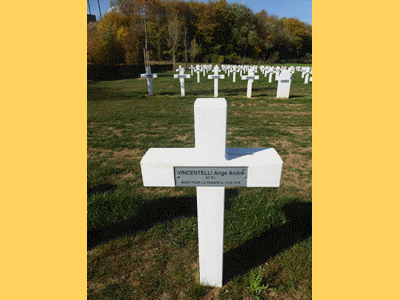 Tombe deVINCENTELLI Ange André à <a HREF=fotom2l.php?necro=334>  <U>Remy(Nécropole nationale) </U> </A> Carré F Tombe 149 