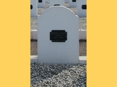Tombe deBARTOLI Joseph à <a HREF=fotom2l.php?necro=467>  <U>Toulon(CarrÃ© militaire de Lagoubran)</U> </A> Rang S Tombe 38