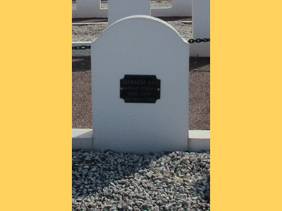 Tombe deGRIMALDI Ange François à <a HREF=fotom2l.php?necro=467>  <U>Toulon(CarrÃ© militaire de Lagoubran)</U> </A> Rang M Tombe 6