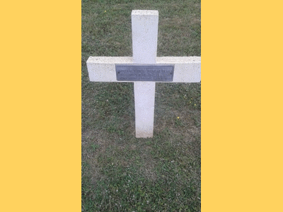 Tombe deANGELI (alias MARIANI) Paul Jules Hercule à <a HREF=fotom2l.php?necro=592>  <U></U> </A> Carré B rang 4  tombe 136