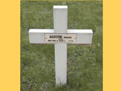 Tombe deAGOSTINI Bernard à <a HREF=fotom2l.php?necro=562>  <U>Brest (CarrÃ© militaire du cimetiÃ¨re de Kerfautras)</U> </A> Carr&eacute; 39  rang 8  tombe 7