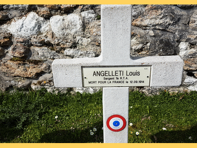 Tombe deANGELETTI Louis à <a HREF=fotom2l.php?necro=543>  <U>Montereau-Fault-Yonne (carrÃ© militaire du cimetiÃ¨re communal)</U> </A> A20