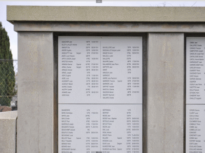 Tombe deANGELETTI Yvan  à <a HREF=fotom2l.php?necro=496>  <U>Vitry-le-François (Nécropole nationale) </U> </A> Ossuaire 1