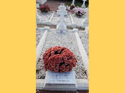 Tombe deCIAVALDINI Antoine Louis Laurent  à <a HREF=fotom2l.php?necro=458>  <U>Clichy (Carré militaire du cimetière Sud </U> </A> Pas de nÂ°