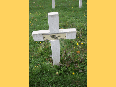Tombe deLOVICHI Jean à <a HREF=fotom2l.php?necro=32>  <U></U> </A> Carré C- rang 2- tombe 12