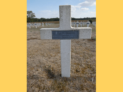 Tombe deLUPI François Antoine à <a HREF=fotom2l.php?necro=279>  <U>Sept-Saulx (NÃ©cropole Nationale)</U> </A> 872