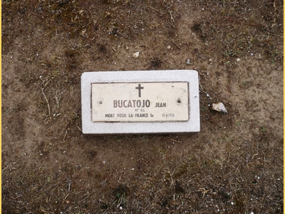 Tombe deBUCATOJO Jean Hyacinthe à <a HREF=fotom2l.php?necro=308>  <U>Aix-en-Provence (Nécropole Nationale de Luynes) </U> </A> C-32-53