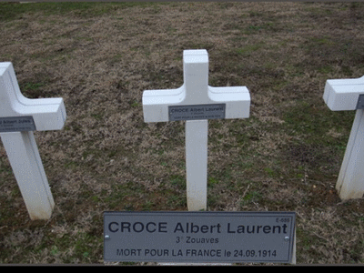 Tombe deCROCE Albert Laurent à <a HREF=fotom2l.php?necro=158>  <U>Crouy (Nécropole militaire) </U> </A> E-686